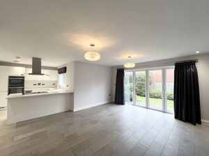 Photo 23- click for photo gallery